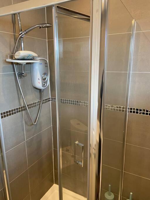 Garland Way 2 Bed House Sheffield Free Parking 5 Min From M1 Villa Mosborough Exterior photo