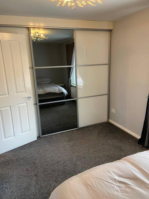 Garland Way 2 Bed House Sheffield Free Parking 5 Min From M1 Villa Mosborough Exterior photo